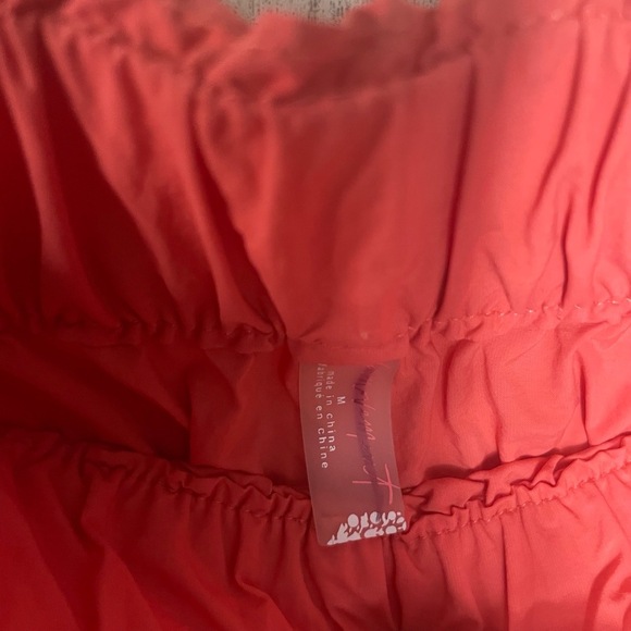 Free People Movement size M Coral Athletic Cargo Pull On Shorts Lightweight - Picture 5 of 7